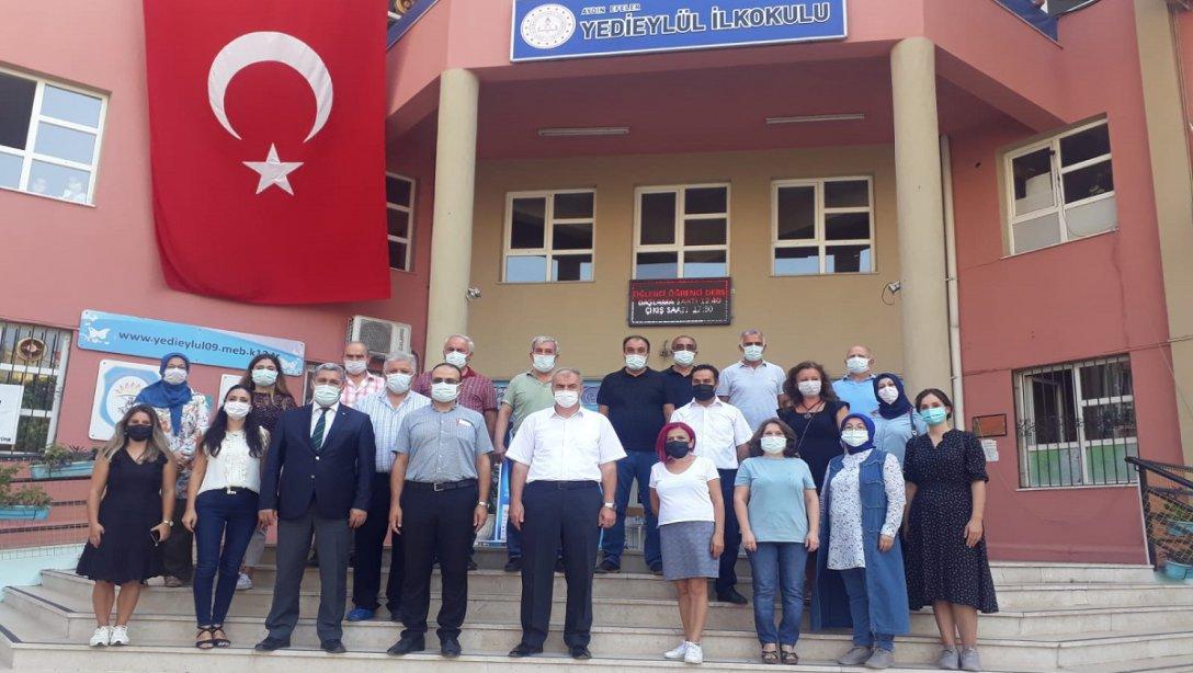 İl Milli Eğitim Müdürümüz Sayın Seyfullah OKUMUŞ İlçemiz okullarından Yedieylül İlkokulu'nu ziyaret etti.