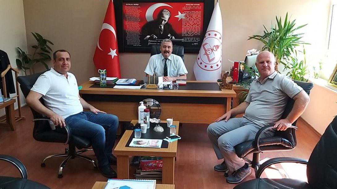 Aydın Orman İşletme Müdürü Sayın Mustafa KORUK ve Müdür Yardımcısı Sayın Mehmet UYSAL İlçe Milli Eğitim Müdürümüz Sayın Hakan ÖZCAN'ı ziyaret ettiler.